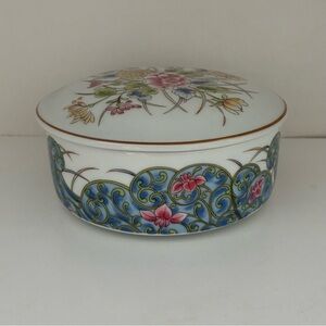 NWT Vintage Laudel for Macys Porcelain Made in Japan Tea/Candy/Trinket Box w Lid